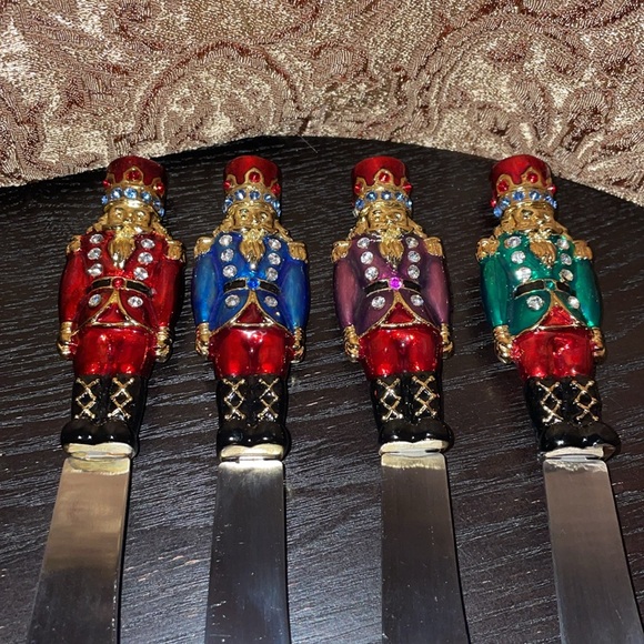 NIB Nutcracker Themed Spreader Set - Multicolor - Picture 6 of 8